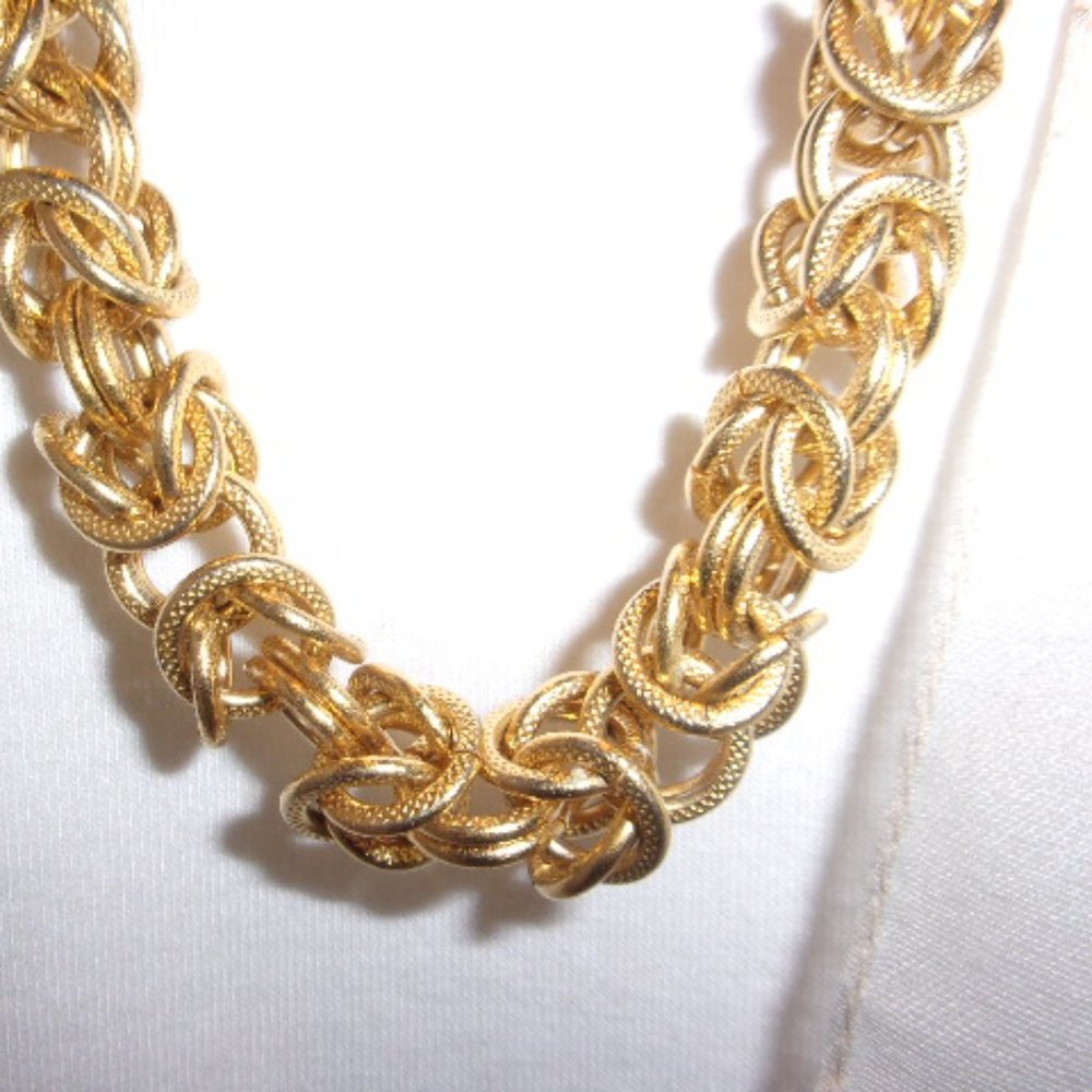 Heavy Bold Gold Birdcage Chain Necklace 30" L - Picture 2 of 6